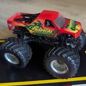 Monster Jam Tropical Thunder